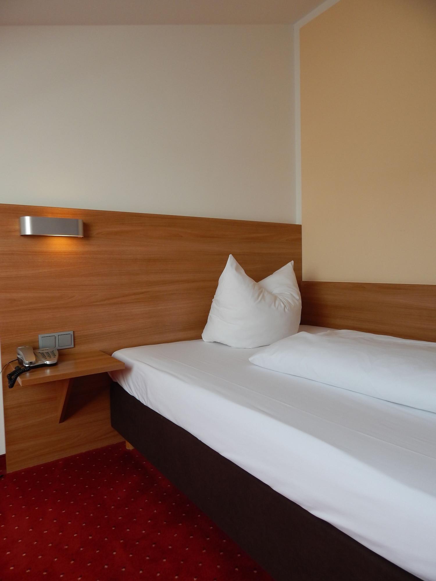 Hotel Andra Muenchen Экстерьер фото
