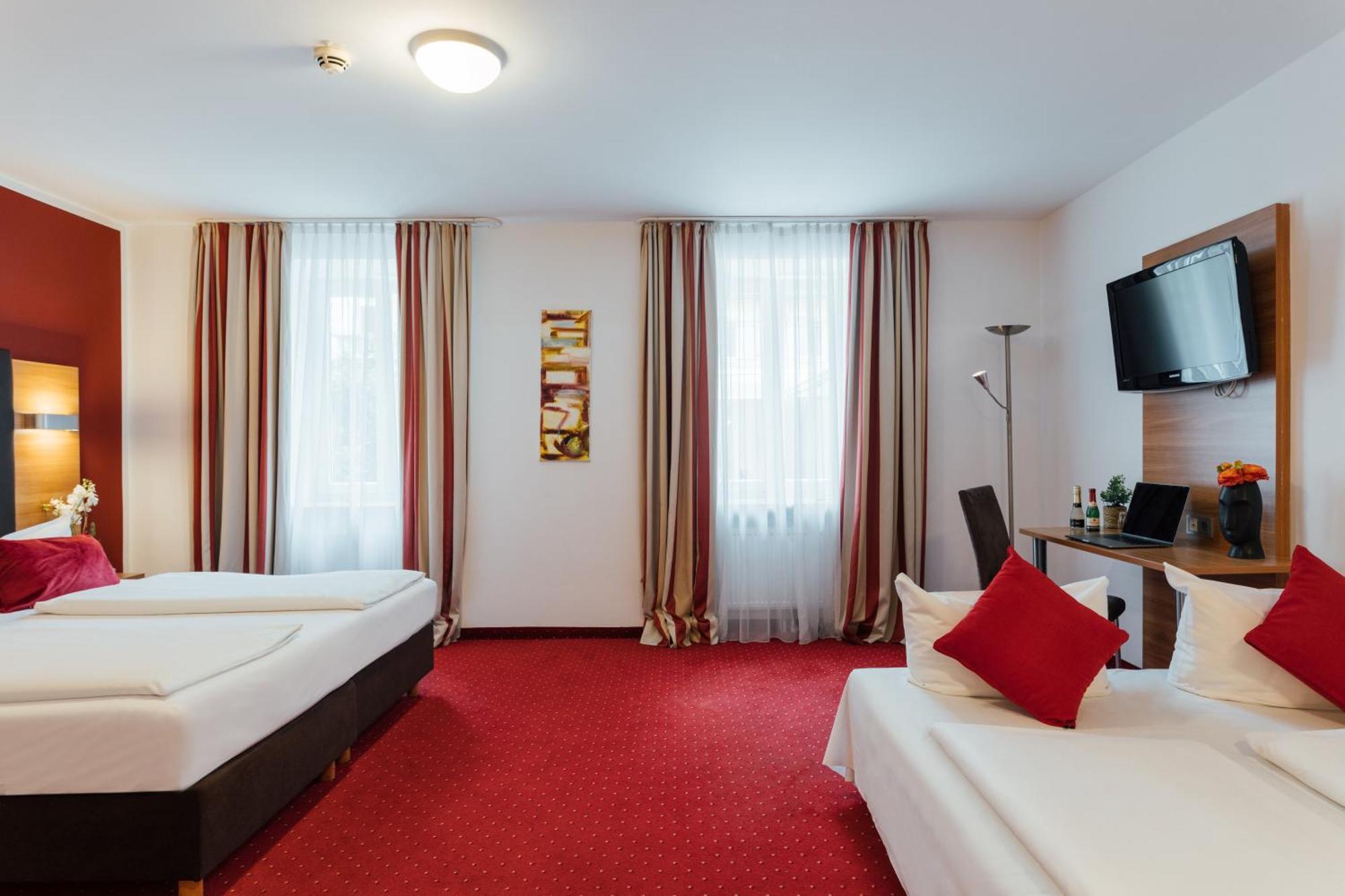 Hotel Andra Muenchen Экстерьер фото